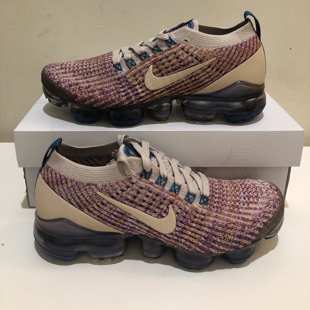 NIB Nike Air VaporMax Flyknit 3 Desert Sand/Purple